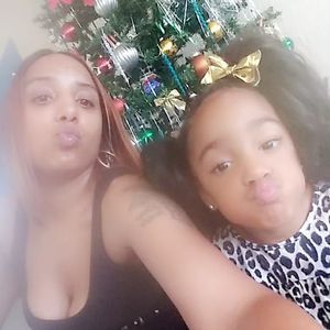 Meet your Posher, Angelique